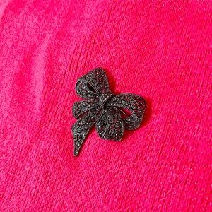 Elegant Black Bow Brooch